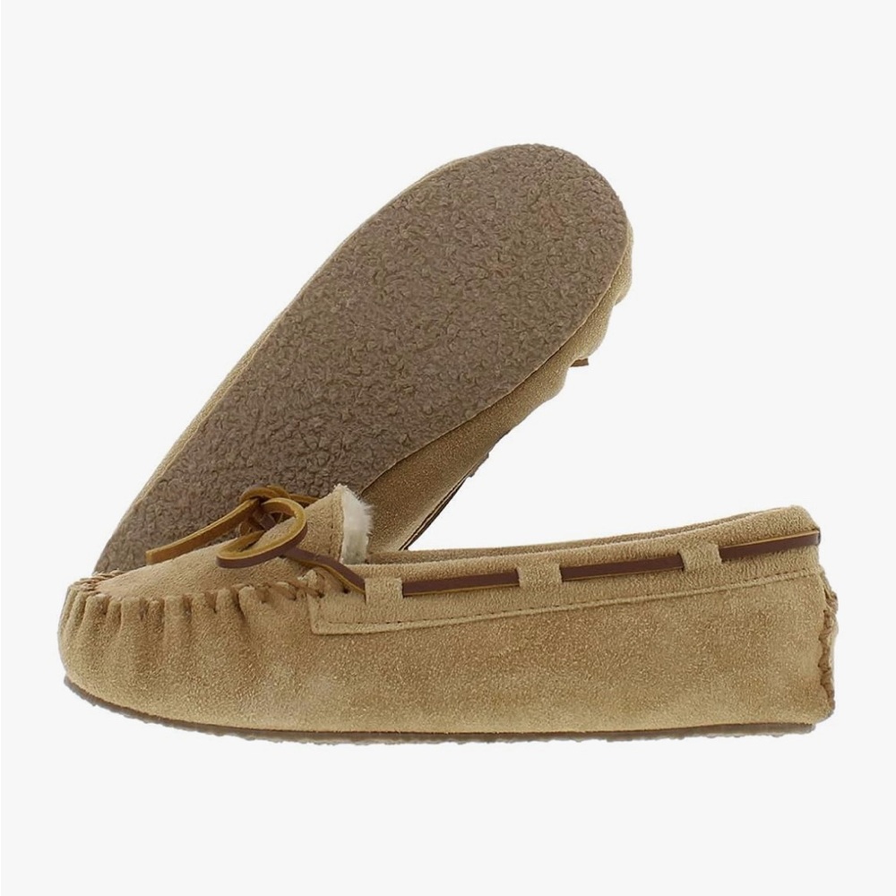 NEW Minnetonka “Cassie” Cinnamon Suede Moccasins w/ fur lining Sz 10 unisex